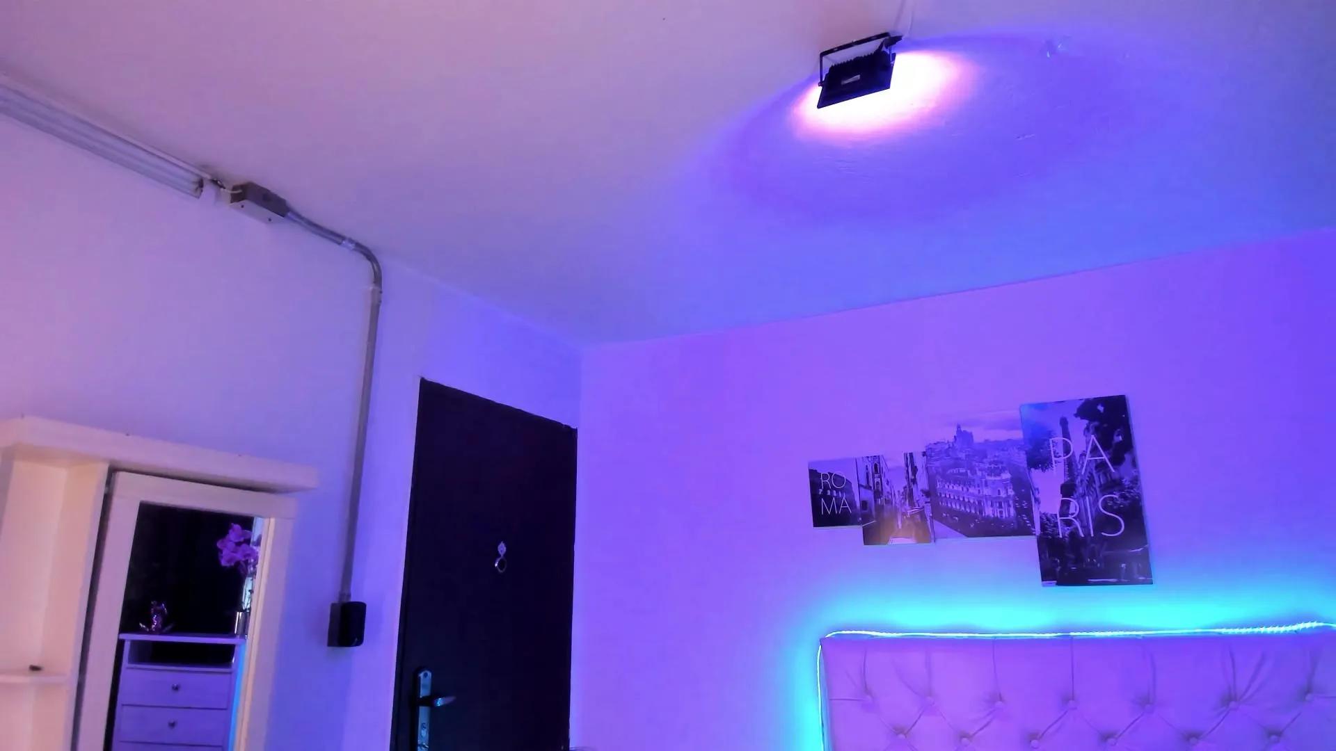 Cam4 Amy_Kiitty is Freechat Amy_Kiitty — #AssToMouth #masturbation #striptease #pussy #feet #lesbian #schoolgirl