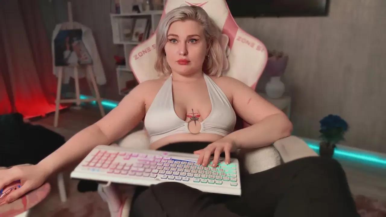 Call_me_Ana —  #smoke #squirt #strapon #femdom #cosplay #feet #bdsm