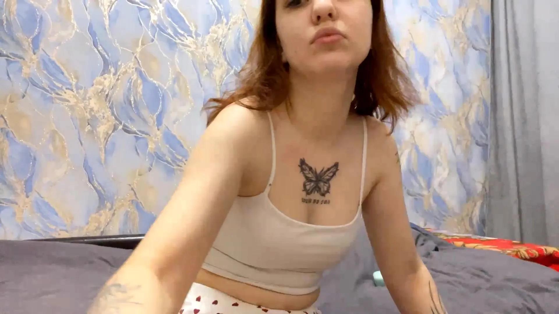 ChanelPollica —  #armpits #cute #schoolgirl #C2C #striptease #spanking #bigass