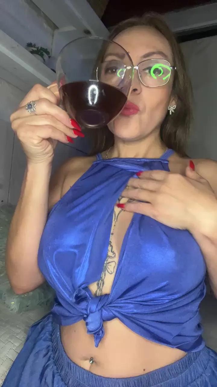 cherrykat_xxx — Freechat on Cam4