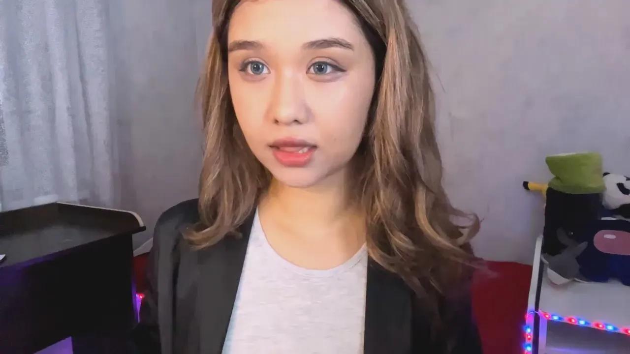 Cam4 ChristiSoverns is Freechat ChristiSoverns — #C2C #pee #amateur #pussy #feet #ass #masturbation