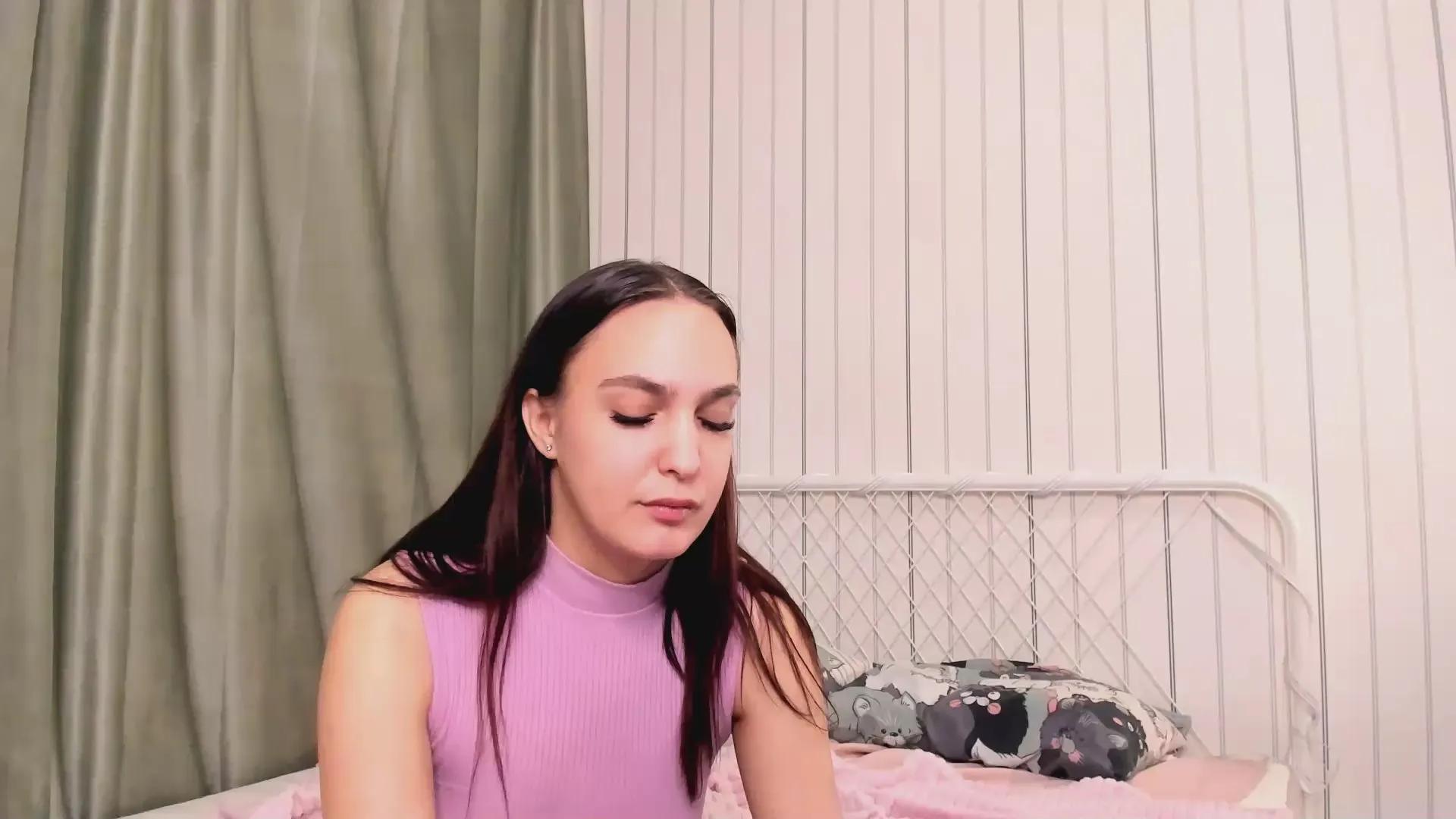 DiannReibert —  #masturbation #C2C #smoke #striptease #cute #ass #feet