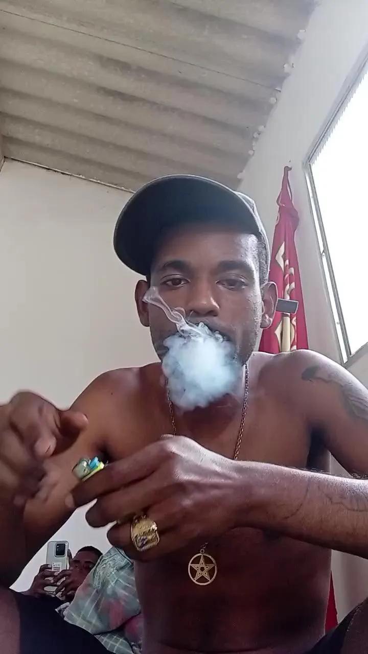 Dubolt22 — Freechat on Cam4