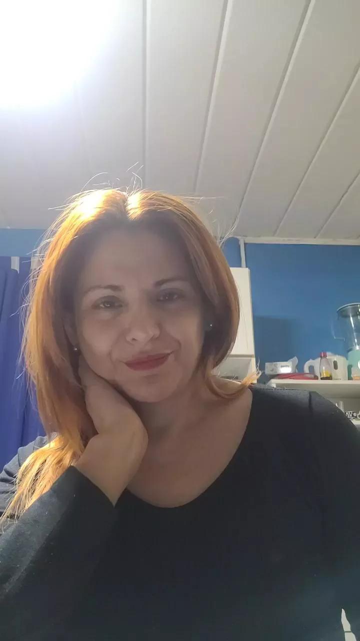 dullcesitalove2 on Cam4 