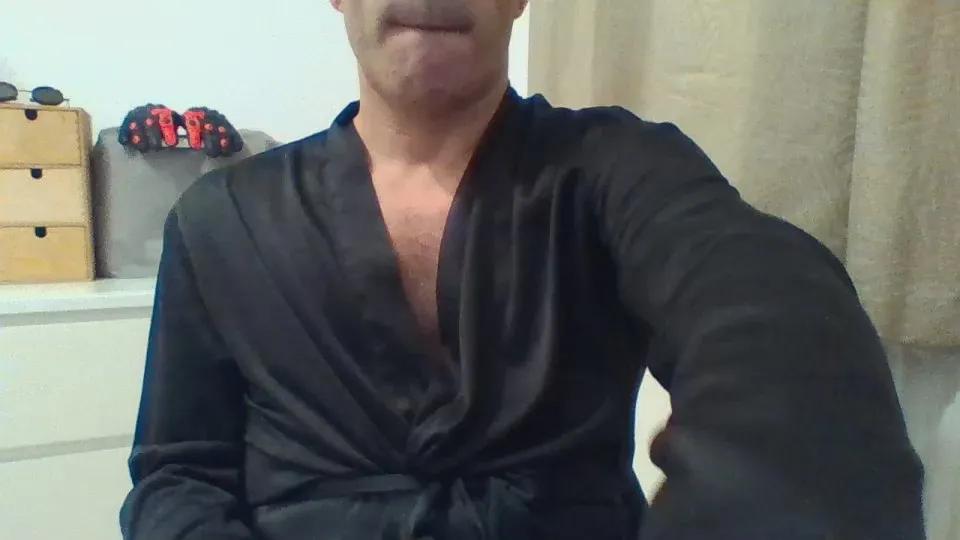 hotadiction —  #striptease #bigass #C2C #armpits #masturbation #cum #amateur