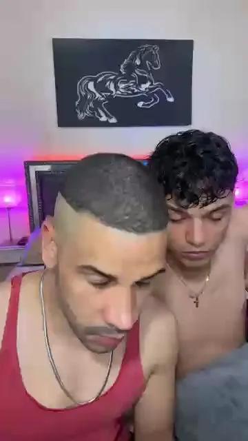 Hotttmateo — Freechat on Cam4