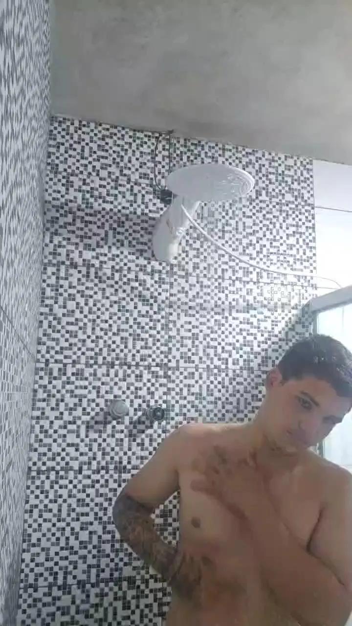 Kaiquek00 — Freechat on Cam4