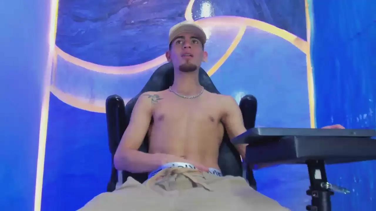 Kroddy_Sw_ —  #pee #smoke #masturbation #armpits #cum #amateur #feet