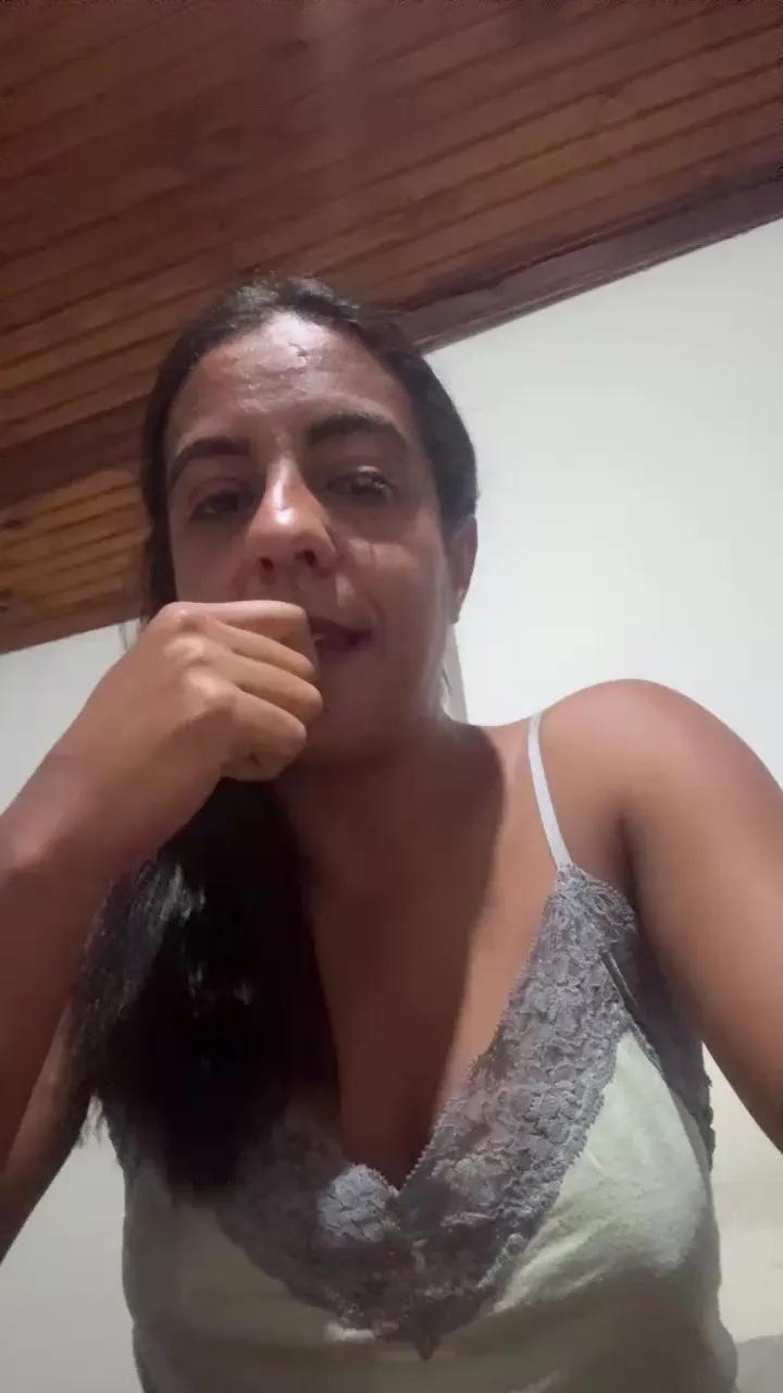 Lugue0801 — Freechat on Cam4