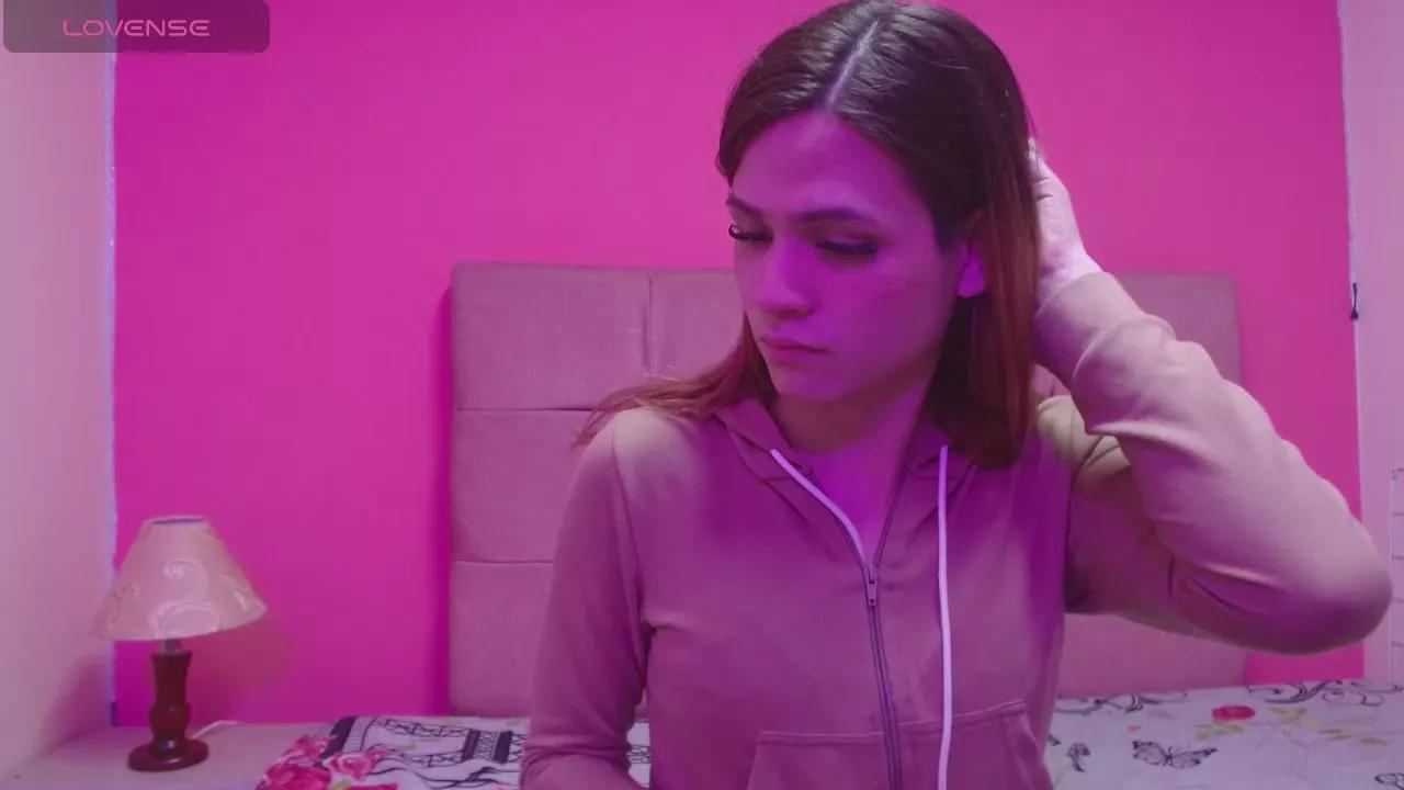 maddiison303av on Cam4 