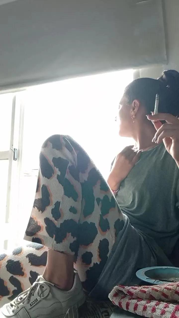 mehs5 — Freechat on Cam4