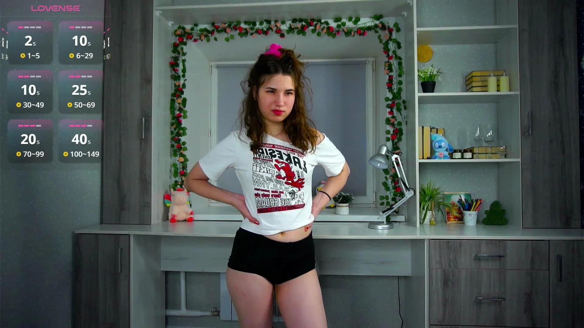 MeridithMischo —  #armpits #bigass #C2C #femdom #cute #spanking #feet