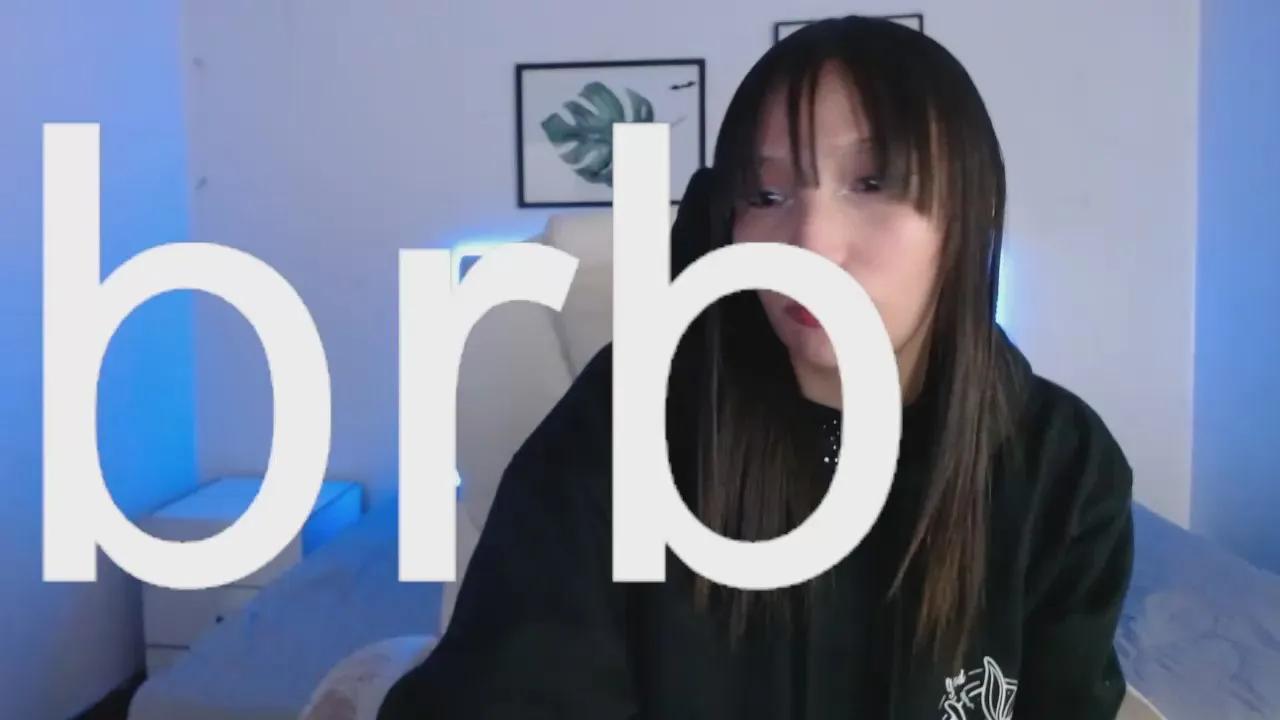 mia_collens_ —  #deepthroat #bigass #masturbation #C2C #striptease #pee #anal