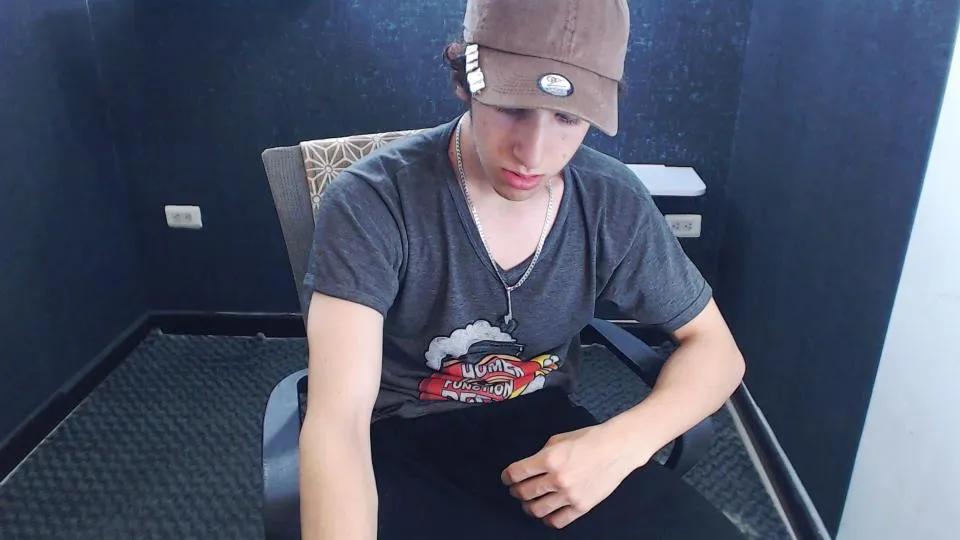 Cam4 Noah_Sokolov is Freechat Noah_Sokolov — #masturbation #cute #ass #feet #armpits #milk #C2C