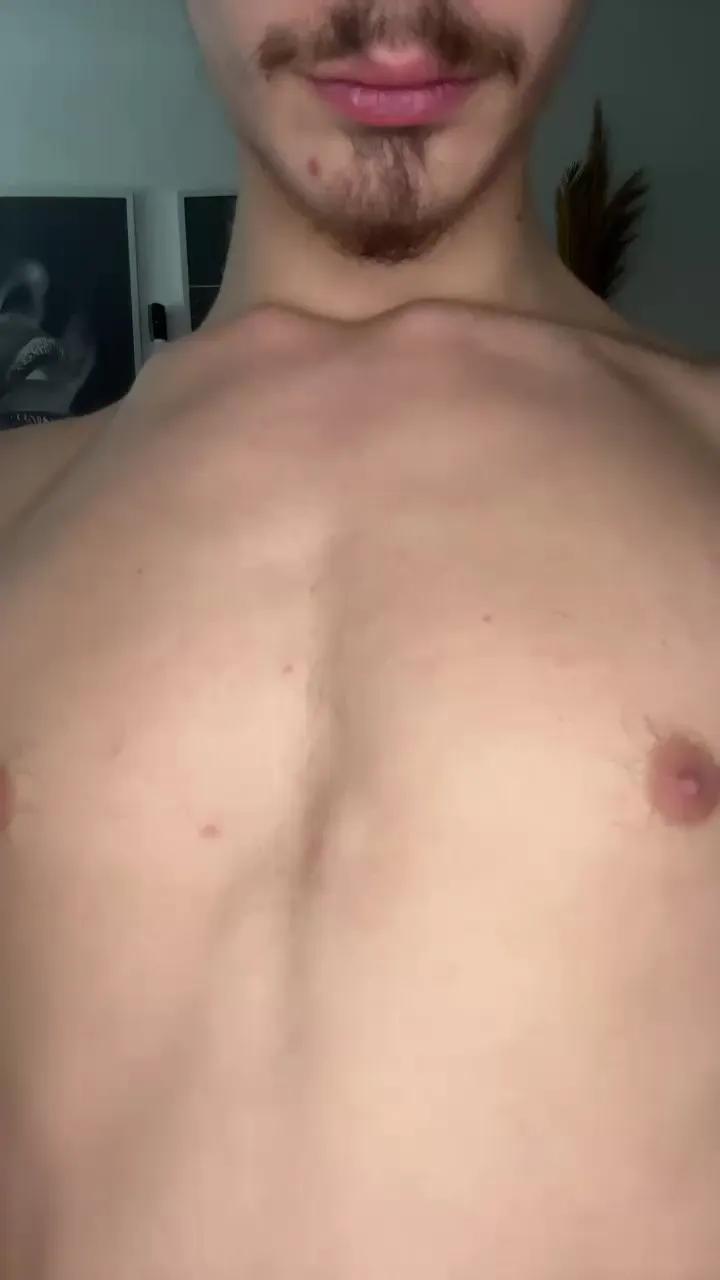 pablo2762 — #amateur #gamer #bigass #feet #pornstar #pee