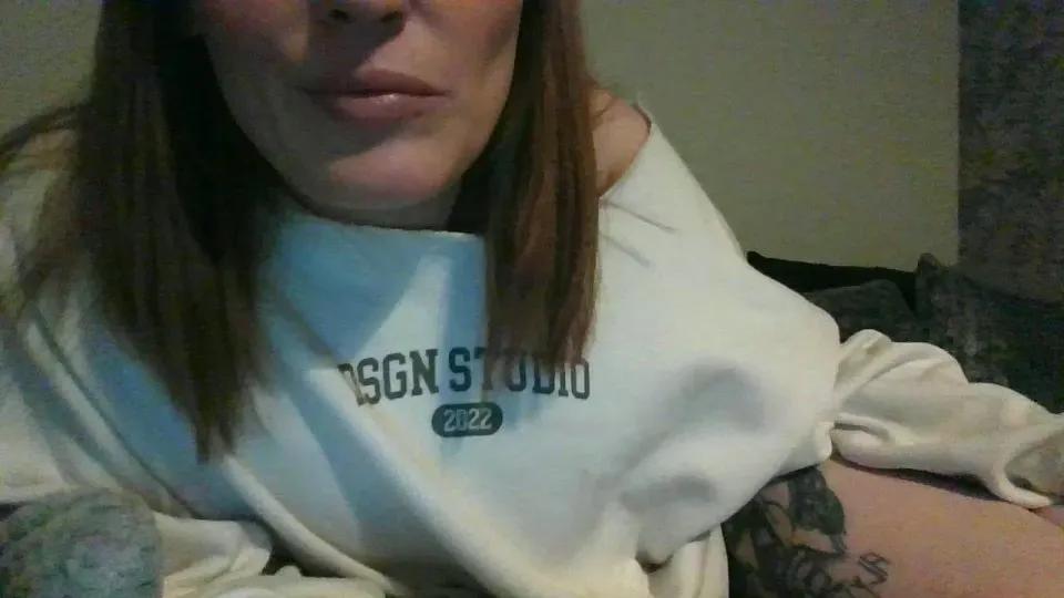 Cam4 PeachPudding is Freechat PeachPudding — #PeachPerfect #masturbation #Cheeky&Chilled #pussy #bigass #squirt #smoke