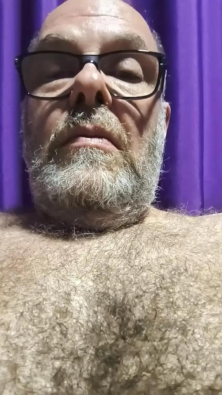 peludao3 —  #masturbation #C2C #analtoys #cum #hairy #ass #bear