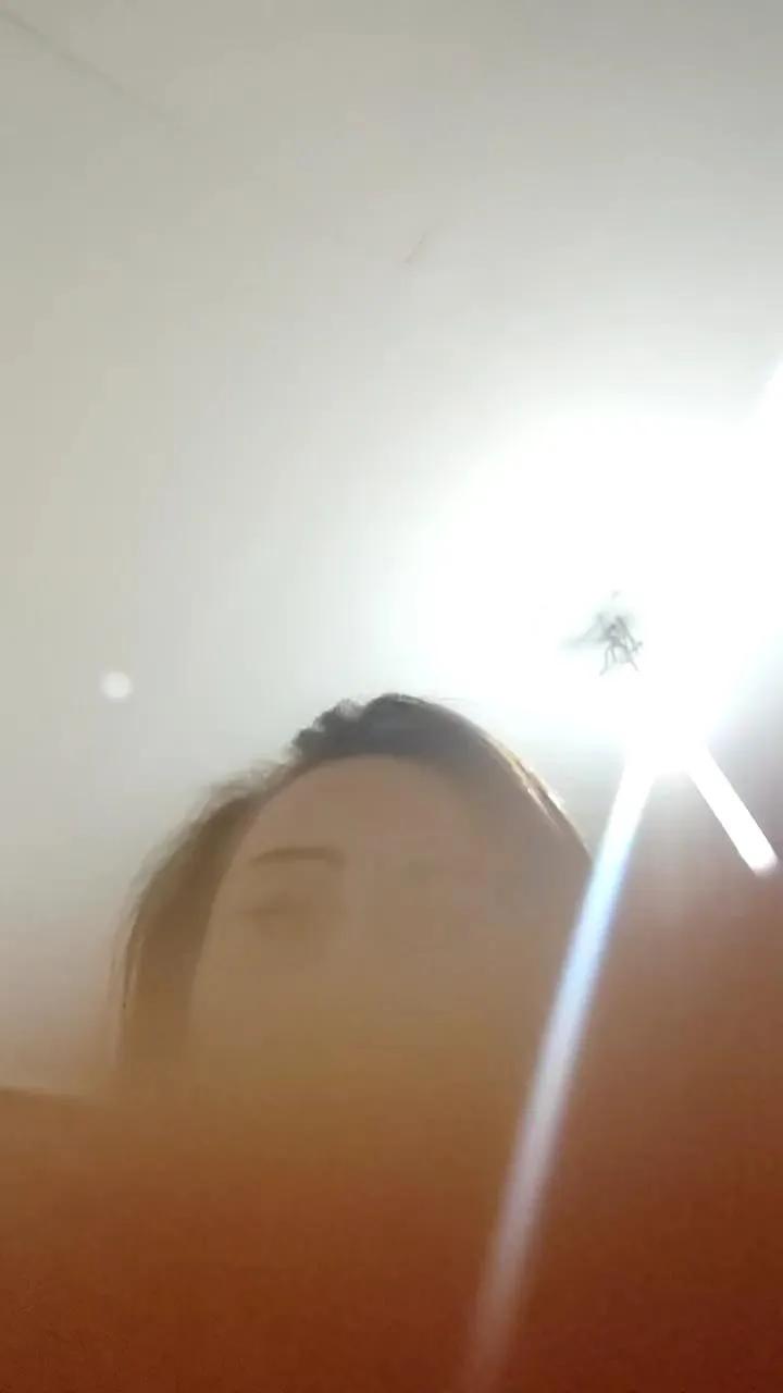 Saretta23 — Freechat on Cam4