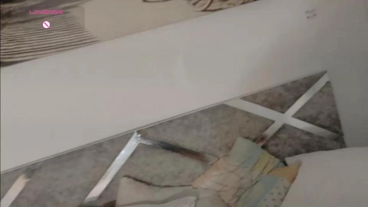 swee_elizabeth —  #C2C #milk #deepthroat #masturbation #cum #blowjob #feet