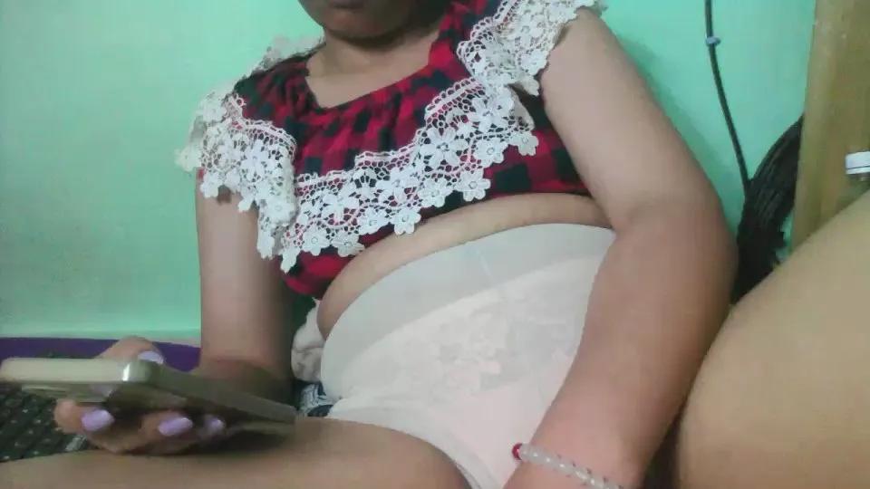 Tahiniah — Freechat on Cam4