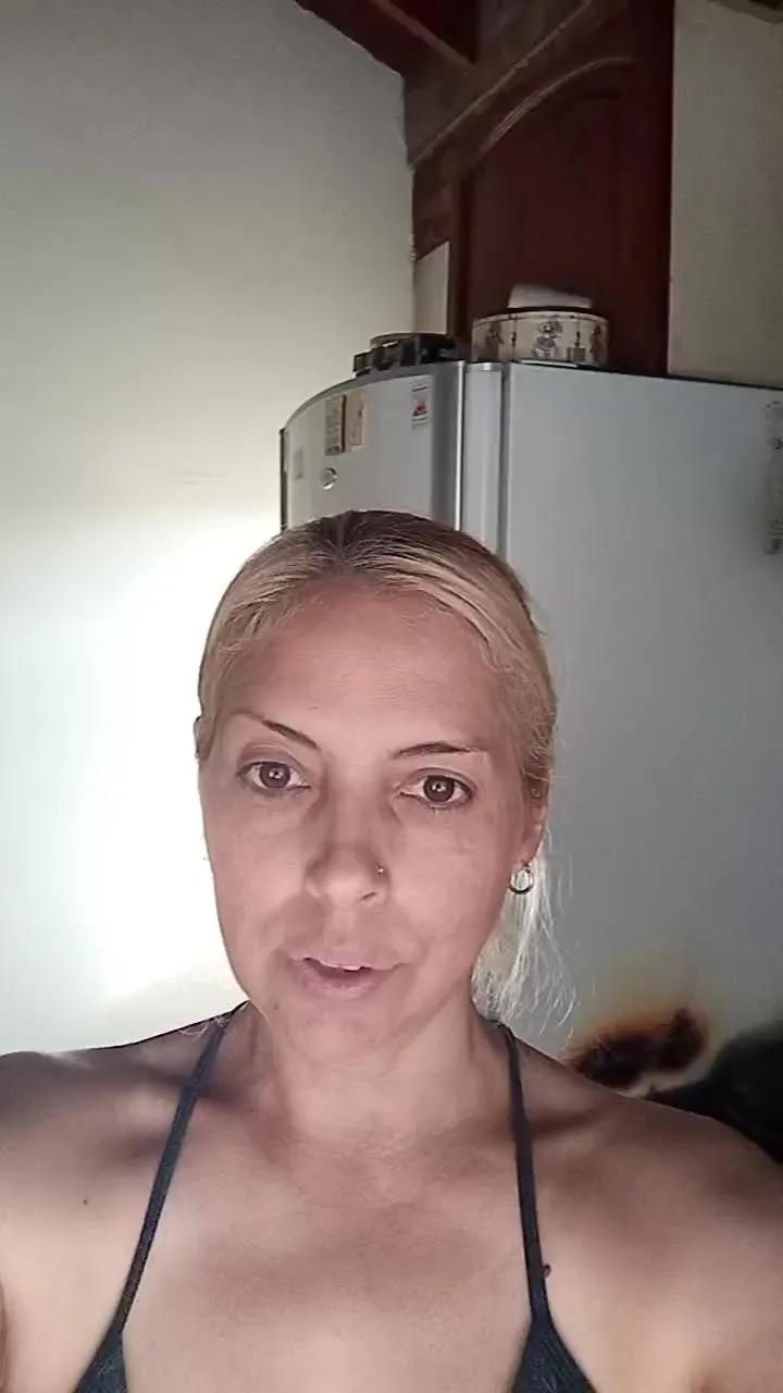 vane1818 — Freechat on Cam4