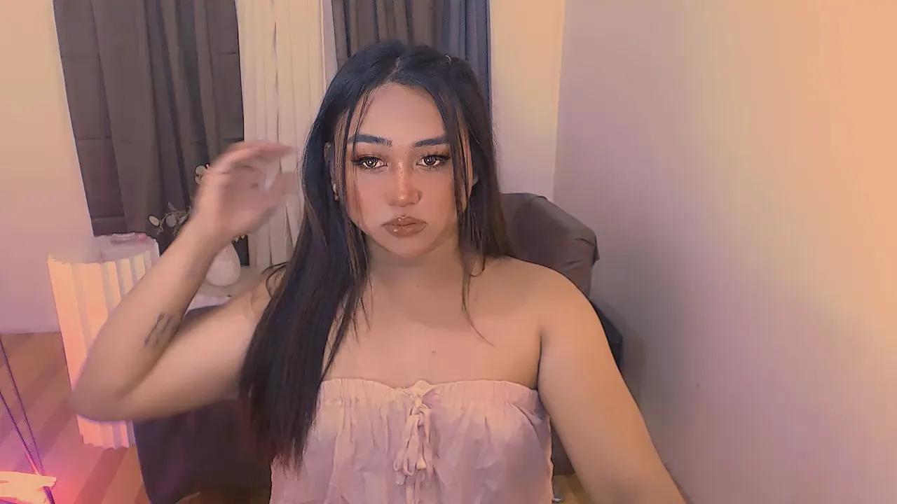 Wildtiffany — Freechat on Cam4