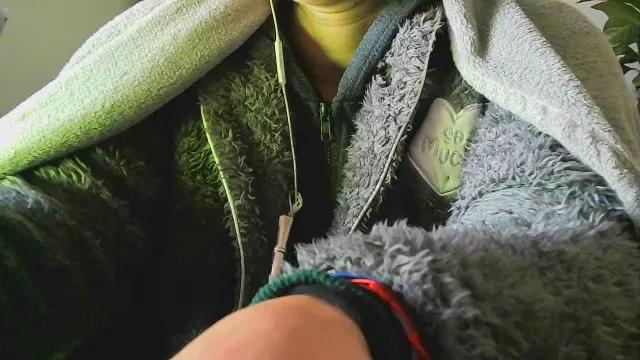 zaidapink —  #armpits #ass #fendom #bdsm #pee #feet #smoke