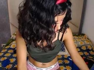 akane-uwu on CamSoda 