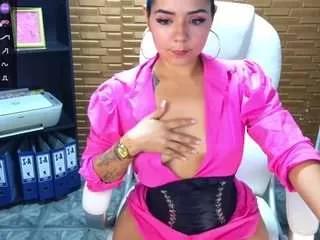 catta-james on CamSoda 