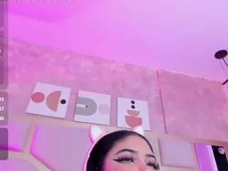 dollsweety on CamSoda 