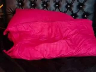 ekka-urrda on CamSoda 