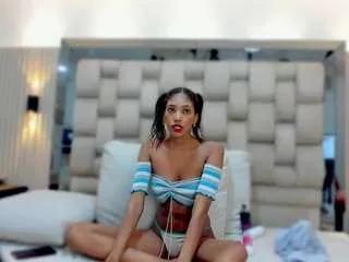 ikia-lopezz on CamSoda 
