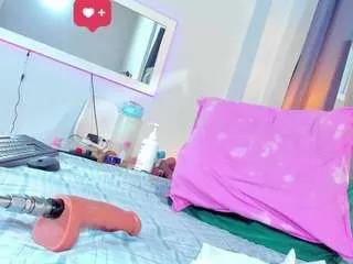 liaantonela69 on CamSoda 