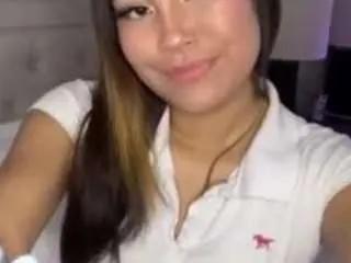 lillytillercam on CamSoda 