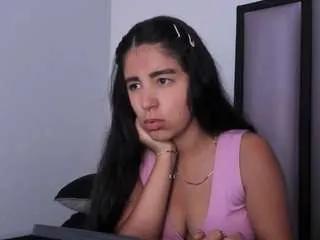 lucy-23 — 3 fingers in pussy  Your sweet and slut girlfriend wants folles like never to [100 tokens remaining]