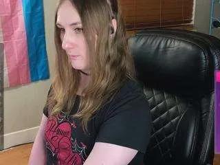 luluvaladon on CamSoda 