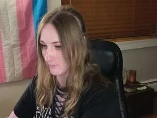 luluvaladon on CamSoda 