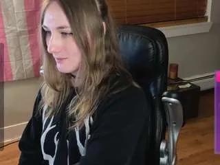 luluvaladon on CamSoda 