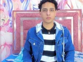 naturo-sex — CUMMM [300 tokens remaining]