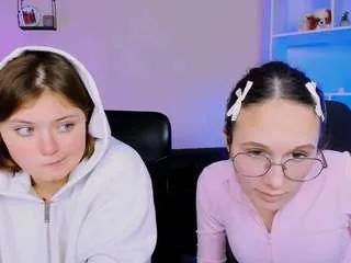 nikol-kitt — sshow boobs [200 tokens remaining]