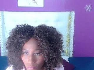 nnocent-sexy-lady on CamSoda 