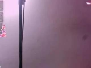 samanta-pink on CamSoda 