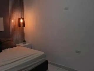 sarascoot on CamSoda 