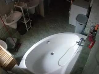 voyeurcam-julmodels-bath-1st-1 — chat