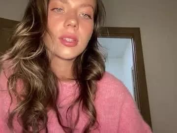 angel_from_sky — naked 10 minutes.... [2879 tokens remaining]