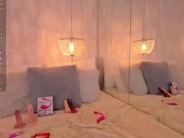 danaandthamaraangels on Chaturbate 