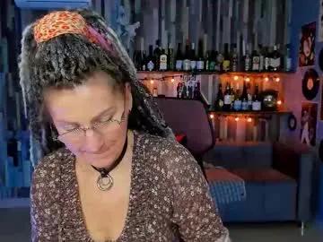 fridatander — GOAL: daily piggy bank [63 tokens remaining] 1 token for a good day #feet #femdom #findom #mistress #joi