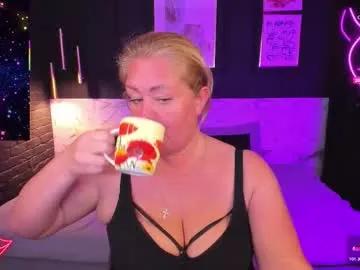 jenniferlight on Chaturbate 