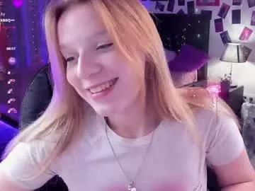 karambamoon on Chaturbate 