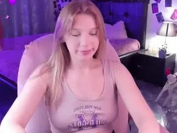karambamoon on Chaturbate 